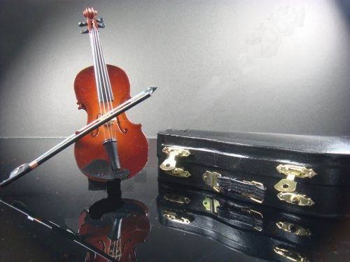 Miniature Violin Ornament - Studio Photo Prop