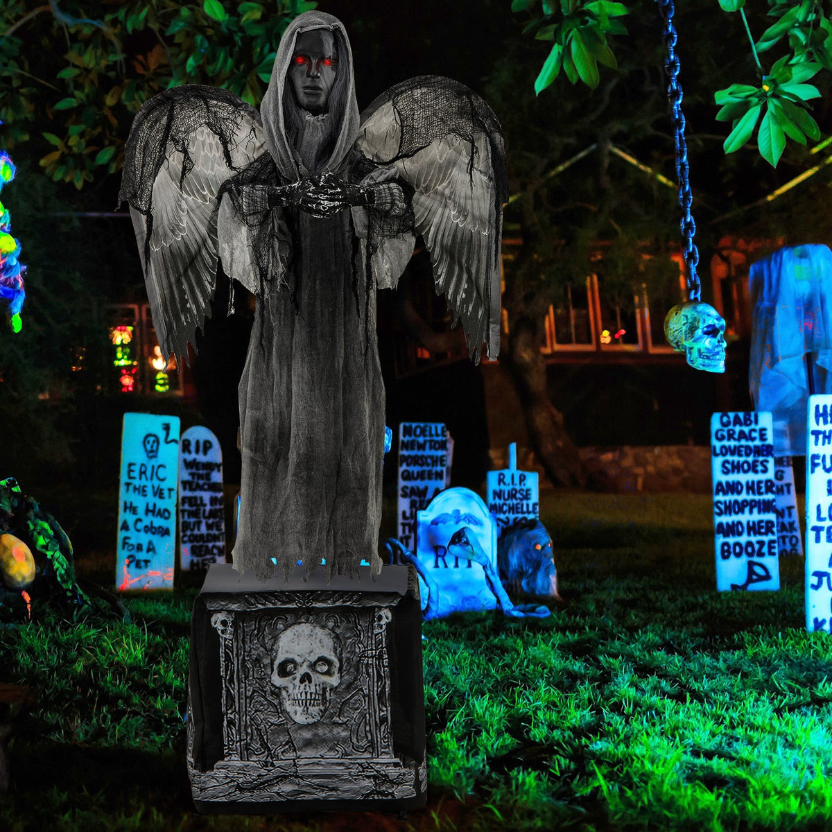 5.5ft Halloween Animatronic Decoration with Light Up Eyes and Shaking Wings