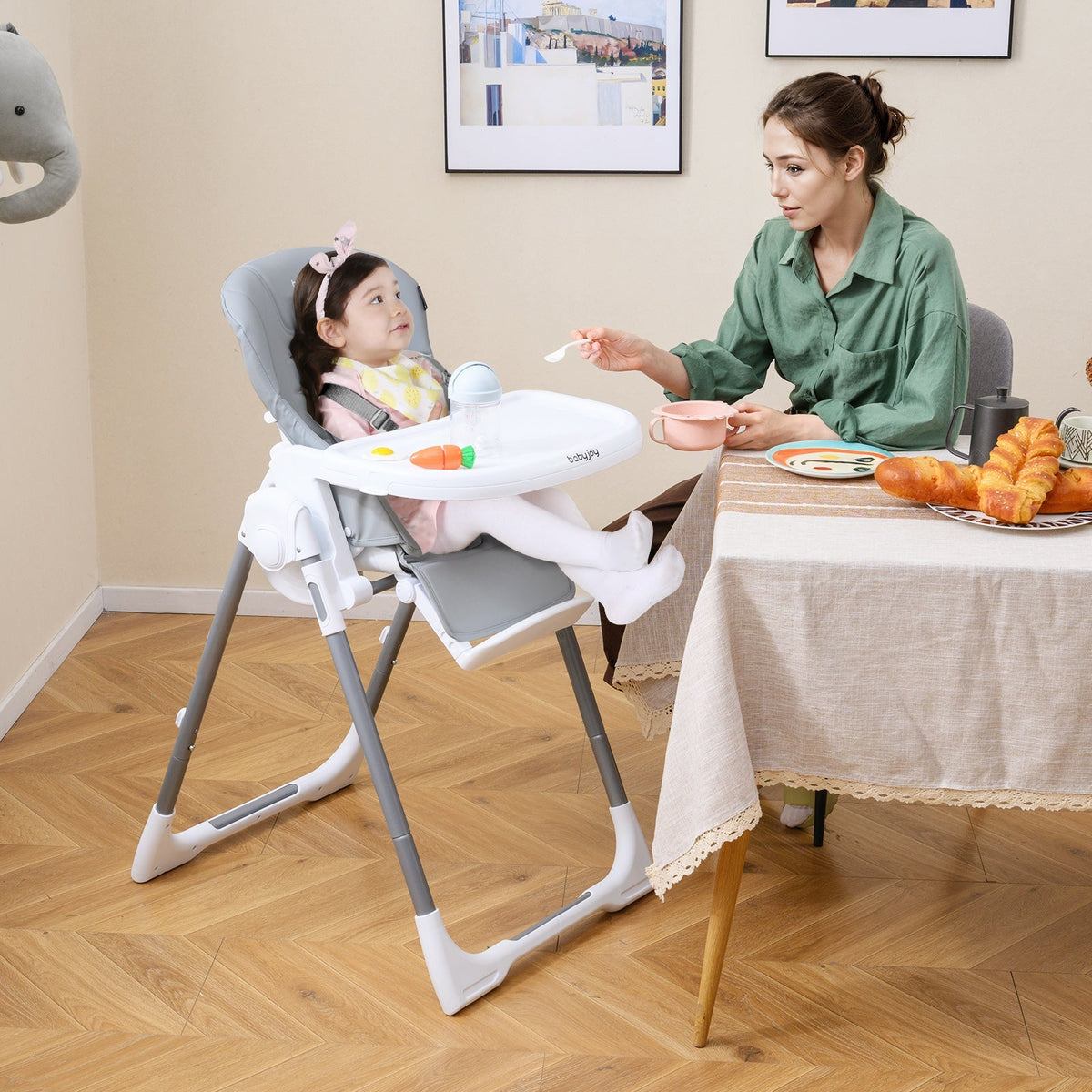 Foldable Baby High Chair with Adjustable Height and Relining Seat GBruno Store