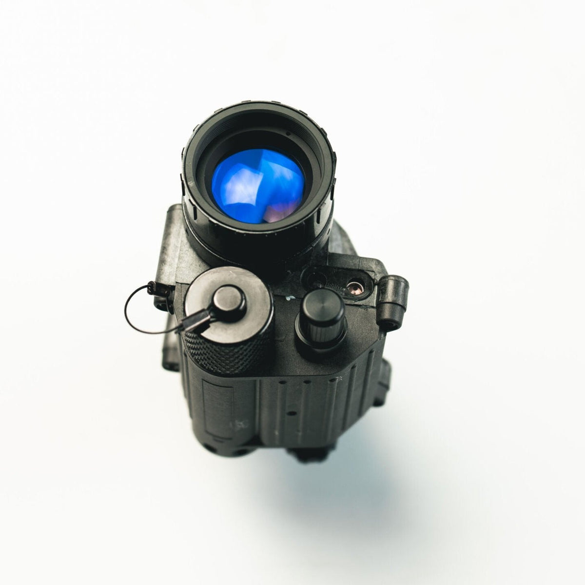 AN/PVS-14: Gen 3 White Phosphor 3000 FOM & Manual Gain - 50+ Hour Runtime