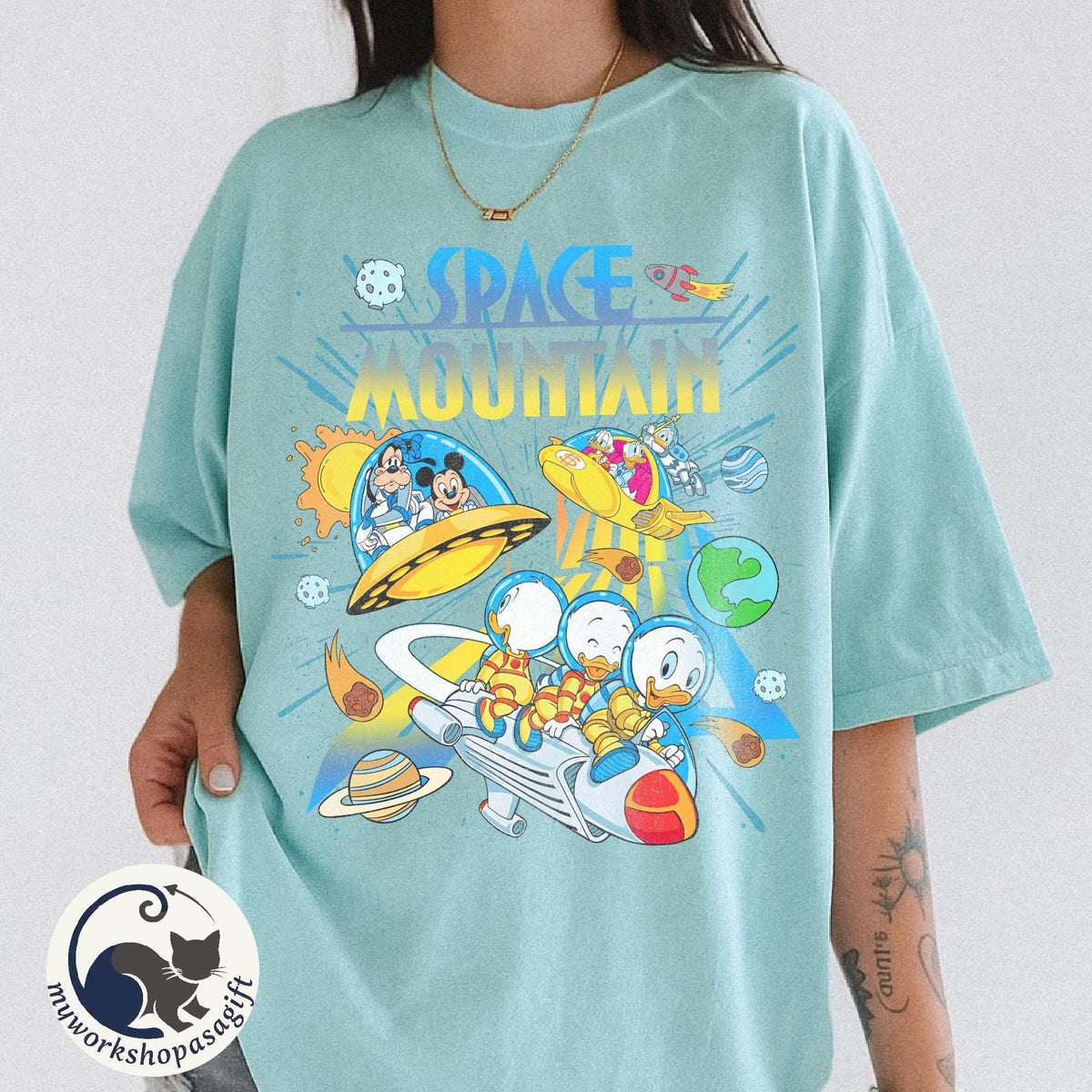 Space Mountain Retro 90s Mickey Friends — Gildan Sweatshirt
