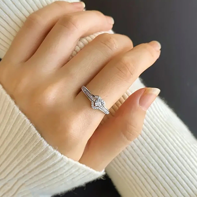 Elegant 925 Sterling Silver Heart Ring with Sparkling Zirconia DailySale