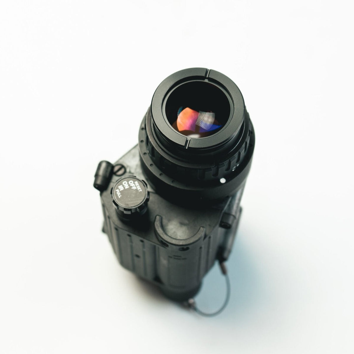 AN/PVS-14: Gen 3 White Phosphor 3000 FOM & Manual Gain - 50+ Hour Runtime